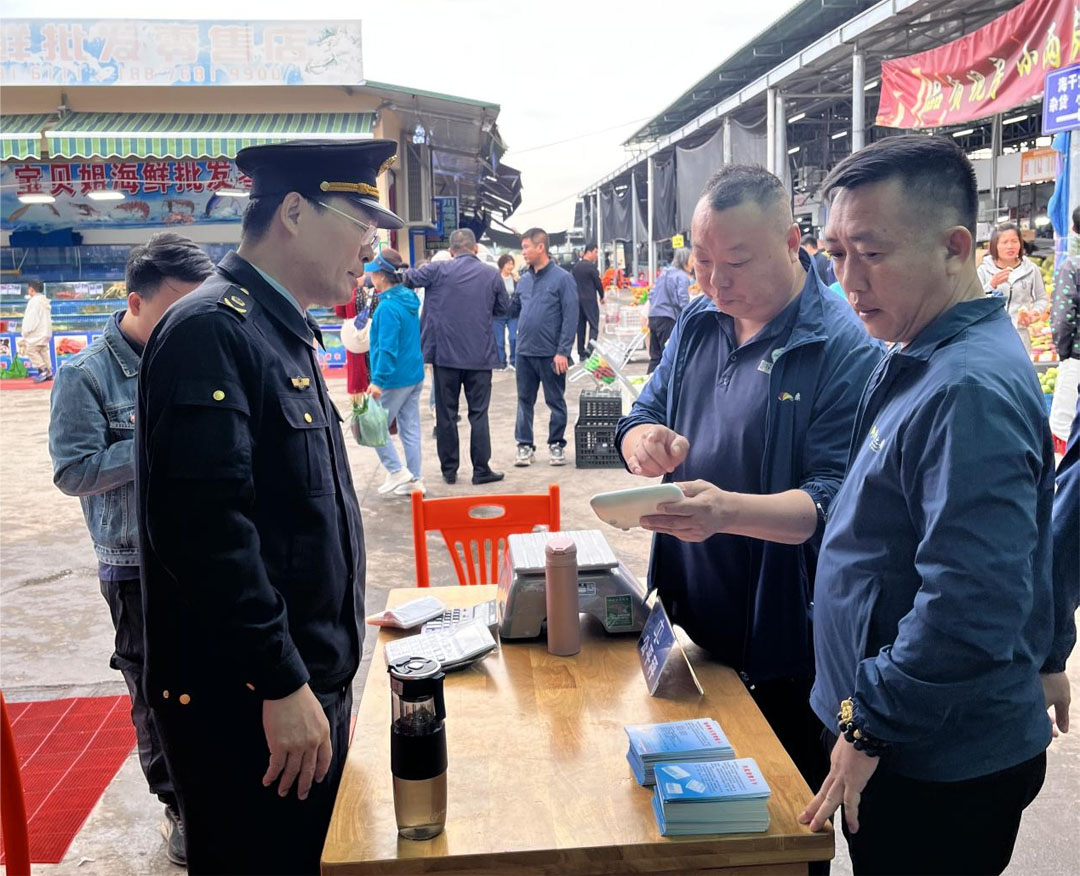 春节前海南陵水开展海鲜市场专项监管治理行动