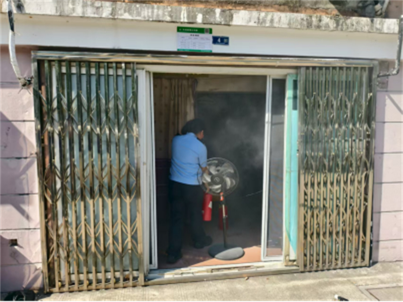 高温不退，守护不止！昆山网格员织密社区“安全防护网”499.jpg