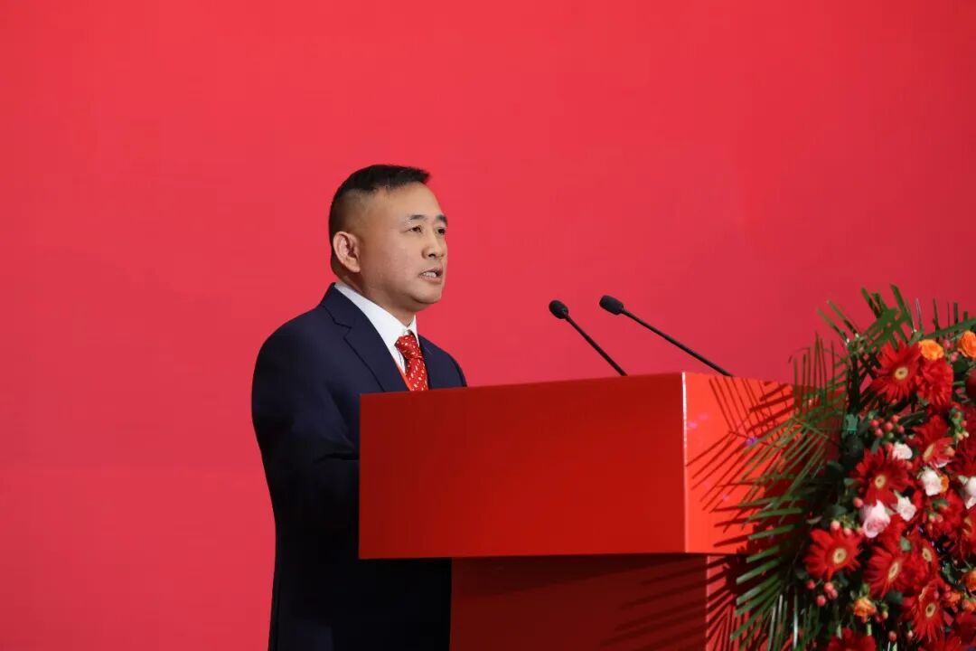 1776067409851529.jpg 04640.jpg