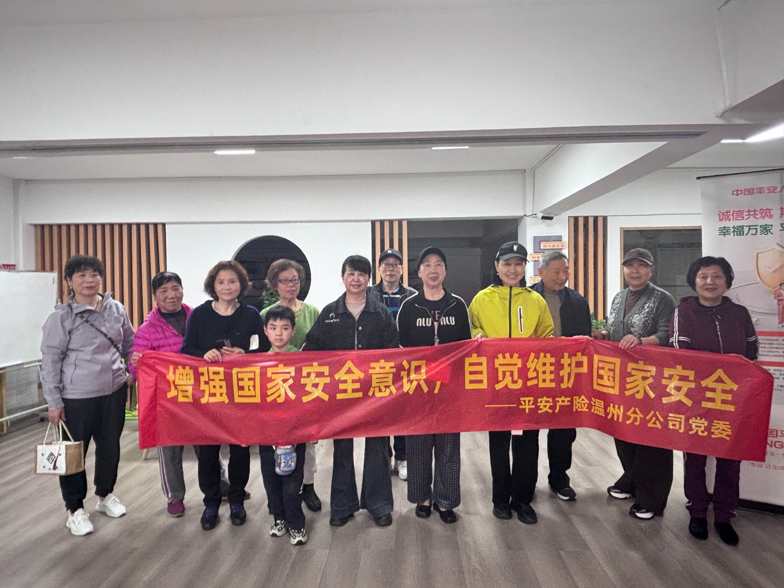 1776221769640637.jpg 555.jpg