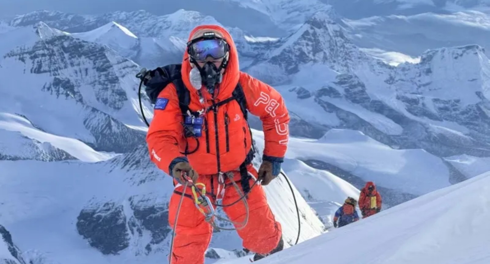 1748399707552044.jpg 8.jpg