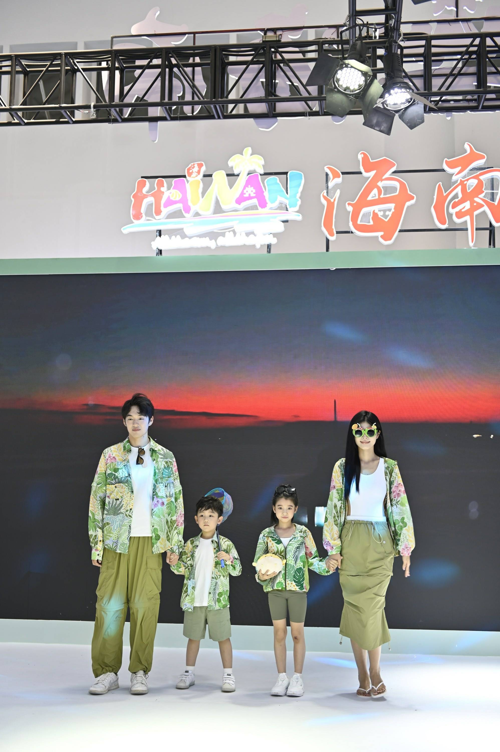 陵水好礼2(1)_极速看图.jpg