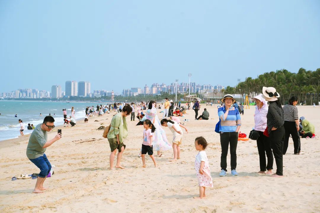 海边沙滩.jpg
