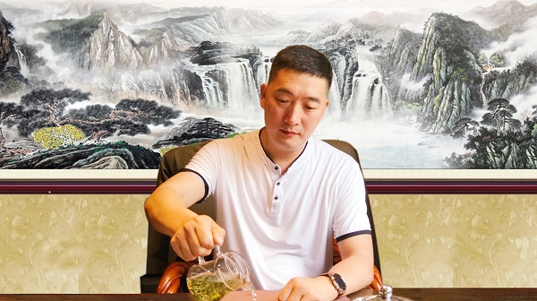 刘瑞玉图1.jpg